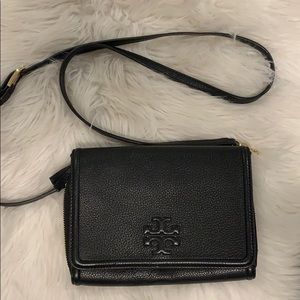 Tory Burch McGraw wallet crossbody - like new!